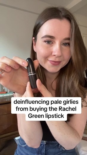 Choosing the Right Lipstick Shade for Your Skin Tone