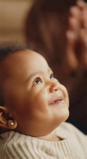 Adorable Tiny Hands Clap Along with Dad