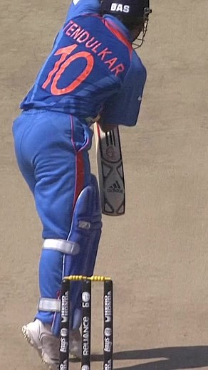 ‏He walked 👀 #CWC11Rewind #Cricket #crictok #cricketlover #ICC