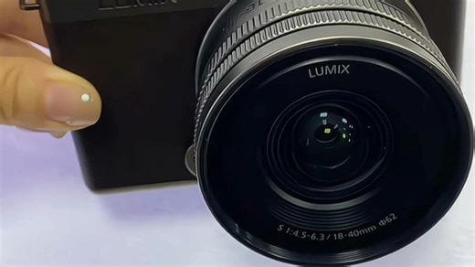 【微单相机推荐】松下S9全画幅微单套机搭配18-40mm镜头 实时Lut直连APP极速分享 钛金属金色限定版套裝 拍照视频全能轻巧随行（18-40mmF4.5-