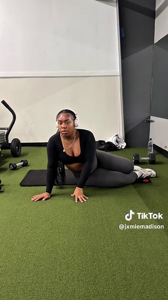 cute little workout i did today 🥰🏋🏾‍♀️ #fyp #workoutroutine #gymvlog #gymroutine #fullbodyworkout