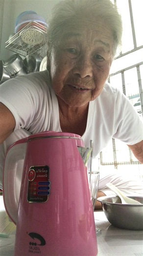 Thư Giãn Buổi Chiều Với Cà Phê Sữa Đá Cùng Gia Đình