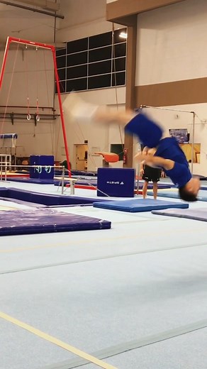 Treino de Ginástica Artística Masculina