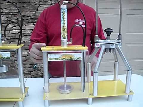 Lemon Smasher from lemonadevending.com