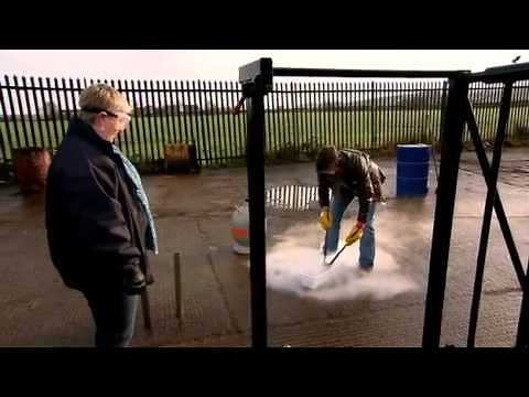 Richard Hammond's Engineering Connections - (S03E03) Super Tankers.