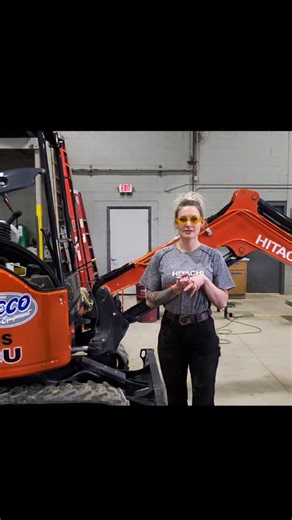 Melissa Petersmann on Instagram: "Going over some points on this @hitachiconstructionamericas mini ex"
