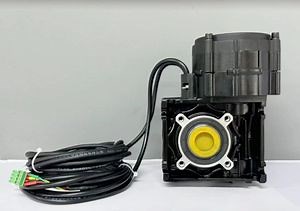 [Hot Item] Industrial Overhead Door Featuring High-Speed Servo Control System