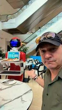 Robots serving food and drinks in Nairobi? 🤖🇰🇪