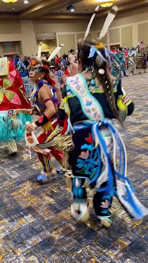Grand Entry🪶✨🤎 #indigenous #powwow #traditional #nativeamerican #culture #festival #shorts