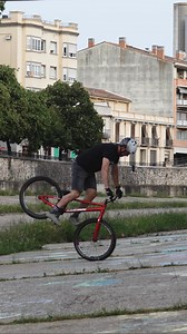 21 reactions | La nueva Clean #Street ST1 disponible para divertirte...