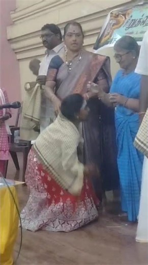 சிவகாவியஸ்ரீக்கு ஓப்பிவித்தல் போட்டியில் சிறுதொண்ட நாயனார் சபை 2-பரிசு அருளினார்கள்.