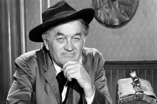 1 Disgusted ‘Gunsmoke’ Fan Letter Changed How Milburn Stone Played a Doc Adams Habit