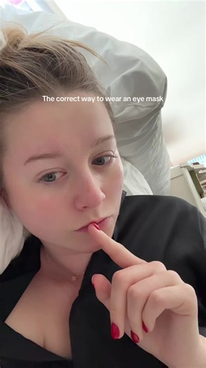 The Correct Way to Wear an Eye Mask for Better Results