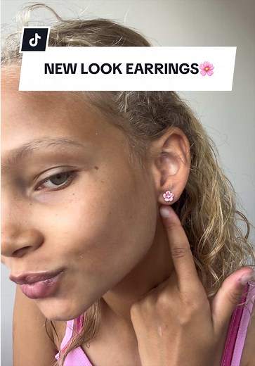 Super cute and summery ☀️🌸🌺 #newlook #newlook915 #earrings #transition