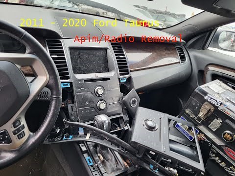 2011 - 2019 Ford Taurus APIM/Radio Removal