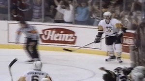 39K views · 622 reactions | On December 31, 1988 Mario Lemieux made history scoring 8 points including 5 goals in 5 different ways | Hooked On Hockey Magazine | Facebook