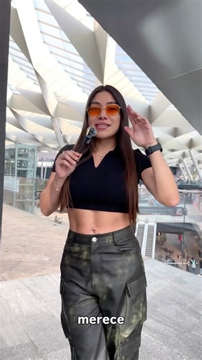 B O R E A L on Instagram: "¿QUIERES QUE TU MÚSICA SUENE EN @edc_mexico? 🎡🔥 Mi set en EDC es una celebración y quiero compartirlo con el talento emergente. Estoy buscando el próximo gran ID de Melodic Techno o Indie Dance para romperla en el escenario más grande de México. ¿Cómo participar? 1️⃣ Entra al link de mi bio o postúlate en @bizbatmusic 2️⃣ Envía tu demo (link privado de SoundCloud). Requisitos: • Solo tracks originales terminados (No remixes). • Géneros: Melodic Techno / Indie Dance. 