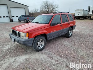 1997 Jeep Grand Cherokee Laredo SUV | Transportation