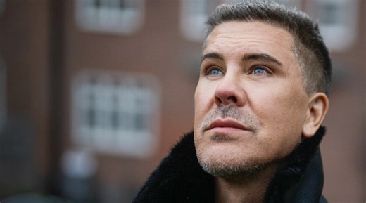 Fredrik Eklund i djup sorg – mamman har gått bort i cancer