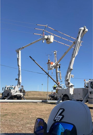 Powerline Construction Insights from Journeying Linemen