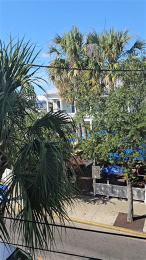 Best seat in Key West - Second floor balcony at Bull & Whistle Cold beer in hand. Duval Street below. Life figured out. While everyone's fighting for space on the street... I'm up here watching the whole show unfold. From up here, everything makes sense. The chaos below becomes beautiful. The noise becomes rhythm. This isn't just a drink with a view It's a front-row seat to the greatest people-watching show on earth. #BullAndWhistle #DuvalStreet #FBLifestyle #KeyWest #BestView #ColdBeer #ConchRe