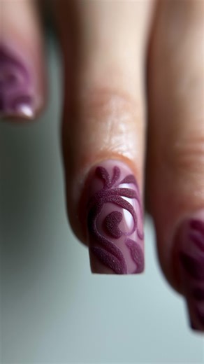 Leda 📲 0697694666 on Instagram: "Perfect shade #lavish1414 Desire #lavish1405 Acrilic powder clear #lavishacrylic Brush liner 9 #lavishbrush"