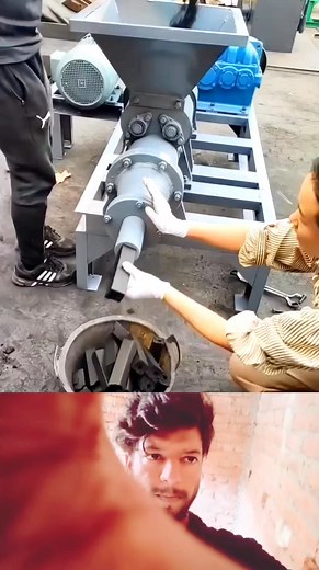 The process of making charcoal from sawdust | Mouse trap 2022