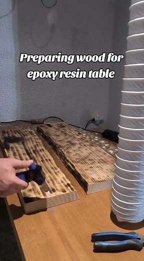 An amazing table made of epoxy resin and wood Part 1