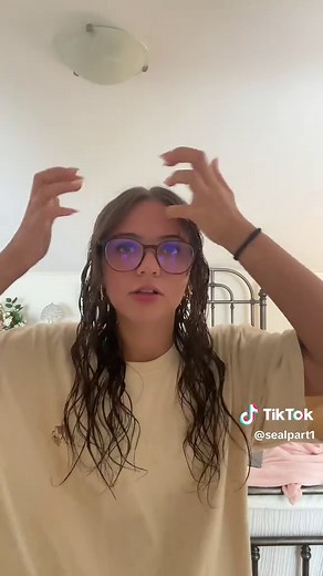 Wavy Hair Tutorial: Easy Techniques for Gorgeous Waves