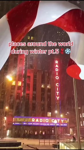 #greenscreenvideo #greenscreen #parkcityutah #happyholidays #christmas #holidayseason #christmas2022 #winter