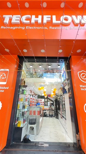 You said refurbished phones don’t feel new. We say experience one at Techflow. Because what matters isn’t the label, it’s how it feels, performs, and fits into your life! At Techflow, every detail is renewed with precision, tested to perfection, and ready to feel brand new again. Step in and see how renewal truly feels! 📍 Visit us: TechFlow Store, 13 BBD Bagh, Dalhousie, Kolkata-700001 #techflow #SmartChoice #LatestMobiles #iphone13pro #kolkata #SustainableTech #refurbishednotsecondhand #TechTh