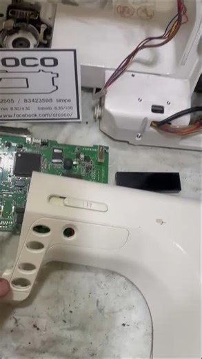 Ensamblando Janome Mc 10001 paso 1