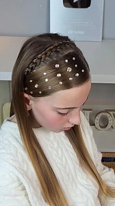 29K views · 220 reactions | Easy Flower Girl Hairstyle Tutorial | Noemi Espinosa | Facebook