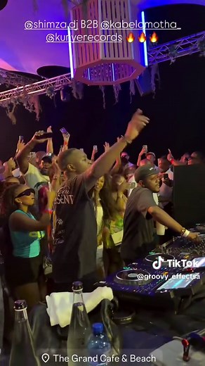 Shimza B2B w/ KABZA DE SMALL @kunye Cape Town #groovyeffectsa #kabzadesmall #shimza #kunye