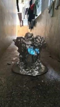 robot man video vairal