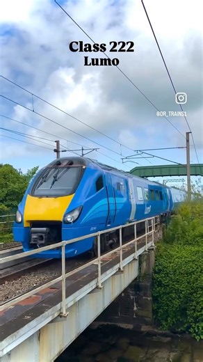 Class 222 ~ Lumo West Coast #trains #railway #lumo #westcoast #trainspotting #railwaycontent