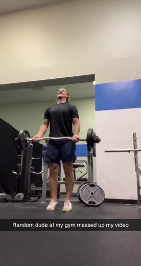 normally don’t post this type of content, but who was in the wrong here? #thepointerbrothers