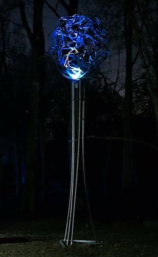 Vertex Vortex, a kinetic solar powered sculpture by Lawrence Feir