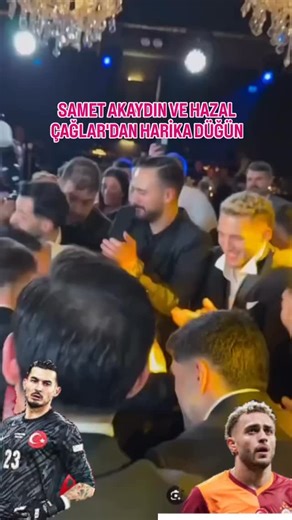 Şaban Mergül on Instagram: "MİLLİ FUTBOLCU SAMET AKAYDIN VE OYUNCU HAZAL ÇAĞLAR'IN MÜHTEŞEM DÜĞÜNÜ Ünlülerin düğünleri bir başka güzel olur. Milli futbolcu Samet Akaydin ve oyuncu Hazal Çağlar önceki akşam düzenlenen görkemli bir törenle evlendi. Geceye ünlü isimler akın etti. Samet Akaydın ile oyuncu Hazal Çağlar Çiftin nikâh şahitliğini; Eren Elmalı, Barış Alper Yılmaz ve Yunus Akgün yaptı. Güzel oyuncunun gelinliği de sosyal medyada gündem oldu. Milli futbolcu Samet Akaydın ile “Gönül Dağı” d