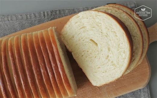 【中字】香蕉面包｜CookingTree