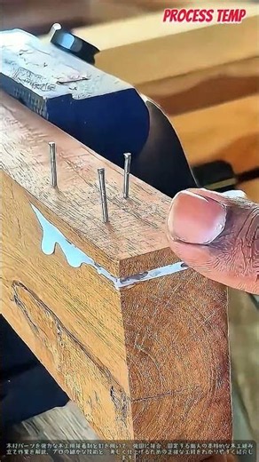 プロが魅せる木工接合！接着剤と釘による確実な木材組み立て技術 #worker #process #woodworking #carpentry #craftsman