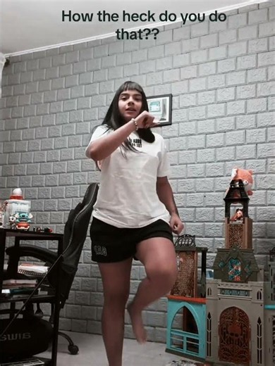 She Bugging (Whatchu Gonna Do) Trend #tiktok #trending #edit #trend #dance #lyrics #viralvideo