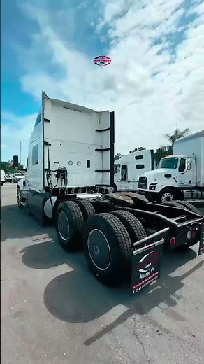 2022 INTERNATIONAL LT For Sale