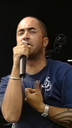 𝐑𝐨𝐜𝐤 𝐨𝐟 𝐭𝐡𝐞 𝟗𝟎𝐬 on Instagram: "Spleen by Staind (Bizarre Festival 2001) • Lewis said of Dysfunction's lyrics: "All the lyrics are about me," Lewis said. "That's why it's called Dysfunction. It's just a list of all the fucked-up shit I've gone through in life." Although Dysfunction features some screaming in some songs, the album features less screaming than Tormented, and is a lot more melodic than Tormented. Fred Durst encouraged Lewis to use more melody in his voice after being imp