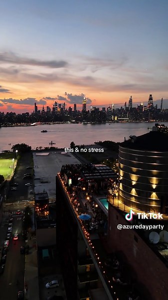 The rooftop that defines the city. #nycevents #williamsburg #brooklyn