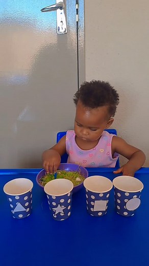🔷 Shape Dig & Sort! 🟡 Today we dug through a sensory bowl to find shapes and sorted each one into its matching cup — building recognition, focus, and fine motor control. 💡 Skills in action: ✅ Shape recognition ✅ Fine motor control ✅ Hand–eye coordination ✅ Concentration #littlefinchesearlylearningcentre 🌈 #learningthroughplay #shapesorting #finemotorskills #preschoolactivities #earlychildhooddevelopment #sensoryplay #handsonlearning | Little Finches Early Learning Centre