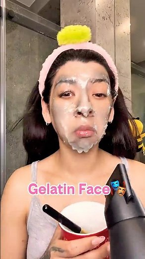 I Made a Realistic Face from Gelatin 🎭 #makeup #gelatinmask #sfxmakeup #creativemakeup