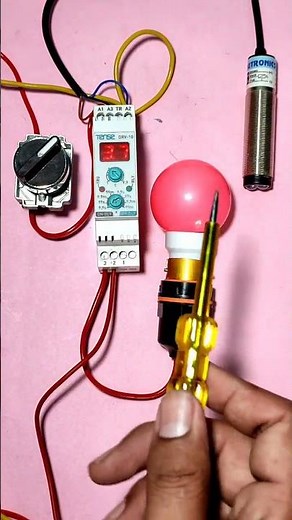 How To Trigger Timer With Proximity Sensor! On Delay Timer! Off Delay Timer! ‪@SNTECHNICAL‬