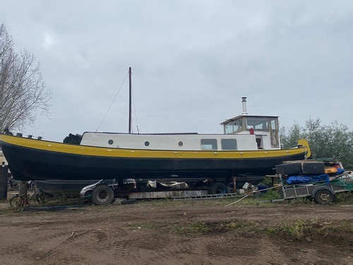 17M wide beam Dutch barge widebeam liveaboard canal/river boat  | eBay UK