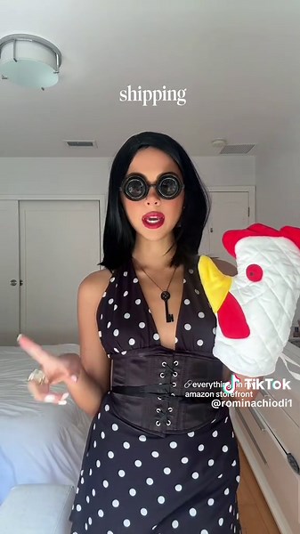 Cómo crear un disfraz de Coraline para Halloween